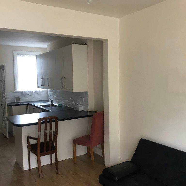 Church Road, Hayes - Photo 1