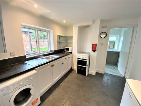 St Dunstan's Street, Canterbury - Photo 2