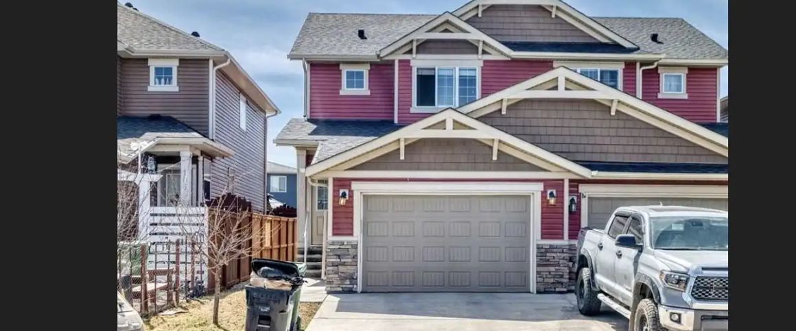 3 bedroom 2.5 bathroom duplex for rent in the heart of Saddleridge — 3 Bedrooms Duplex - Photo 1