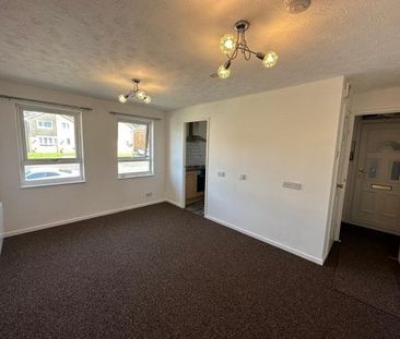 Rhodfa'r Eos, Swansea, SA6 - Photo 1