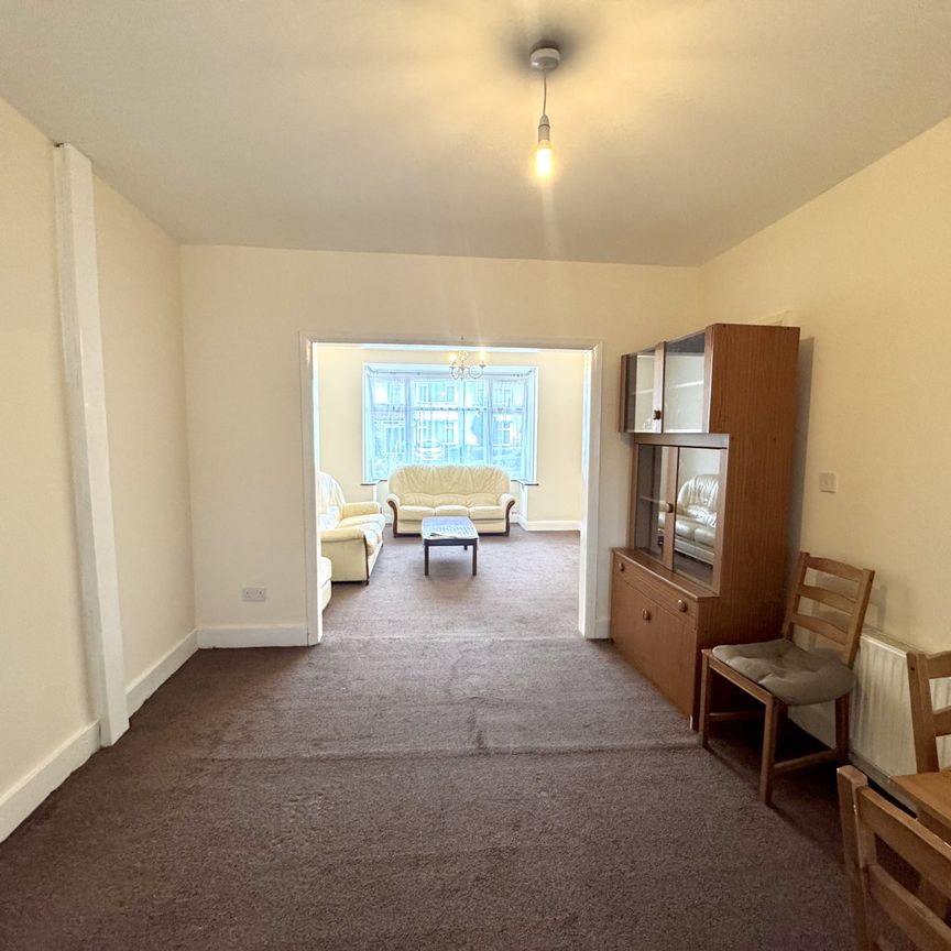Greenland Crescent, Middlesex, UB2 - Photo 1