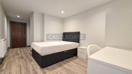 Studio to rent - Photo 2