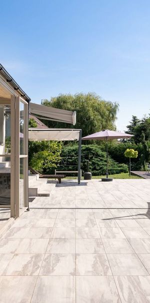 Beautifully renovated 6.5-room farmhouse - Photo 1