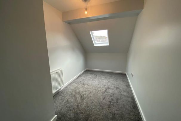 Flat 2 1 Chantrey Road, S8 - Photo 1