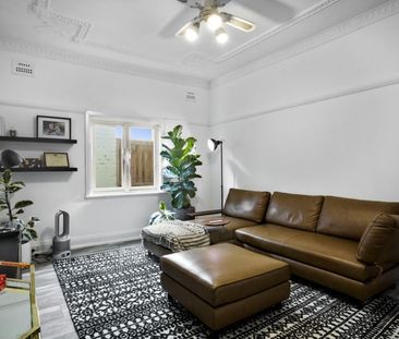 Charming semi in tree lined central pocket of Alexandria - Photo 5