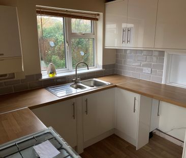 3 bedroom house to rent St. Laurence Avenue, Brundall, Norwich, NR13 - Photo 6