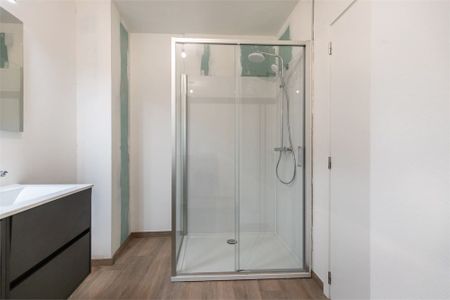 Ruim appartement met 2 slaapkamers in het centrum van Bilzen! - Photo 4