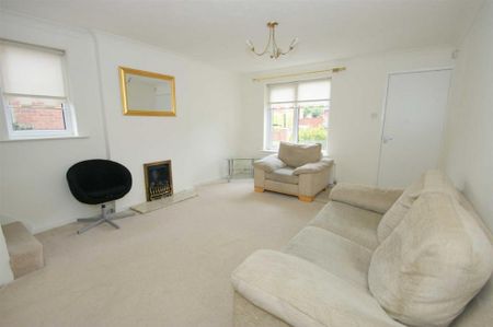 2 bedroom semi-detached house to rent - Photo 2