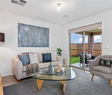 Stylish Family Living in a Prime Clyde North Location! - Photo 1