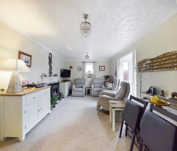 2 bedroom apartment to rent - Photo 3