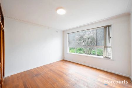 “Light-Filled Corner Home by the Trail.” - Photo 4