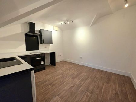 1 bedroom flat to rent - Photo 2