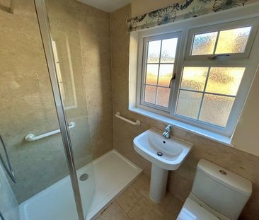 2 bedroom terraced house to rent - Photo 6