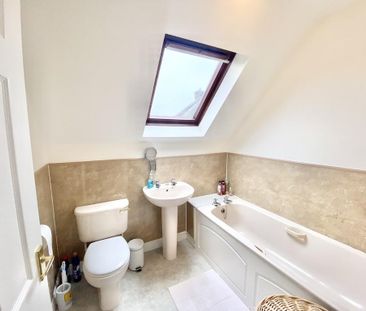 2 bedroom semi-detached house to rent - Photo 6