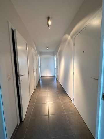 Appartement te huur - Foto 2