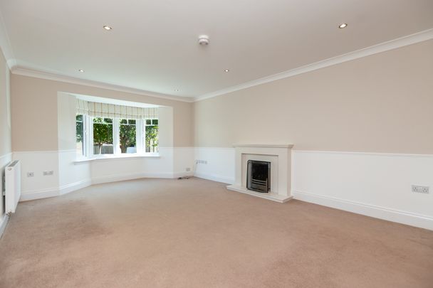 Morven Court - Photo 1