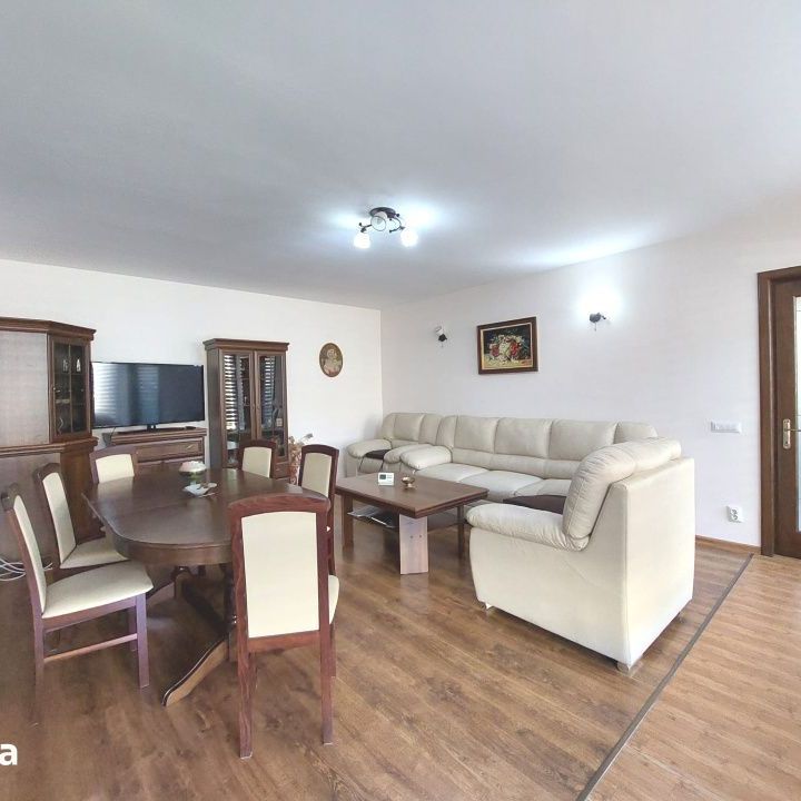 Casa deosebita de inchiriat in zona centrala – disponibila imediat! - Fotografie 1