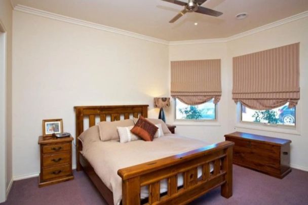 ** UNDER APPLICATION** Spacious Family Living in Kurunjang – $480 per week - Photo 1