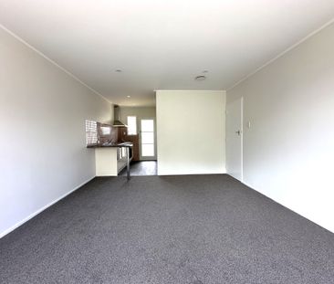 Charming Modern Unit in Prime Location - A Must-See! - Photo 3