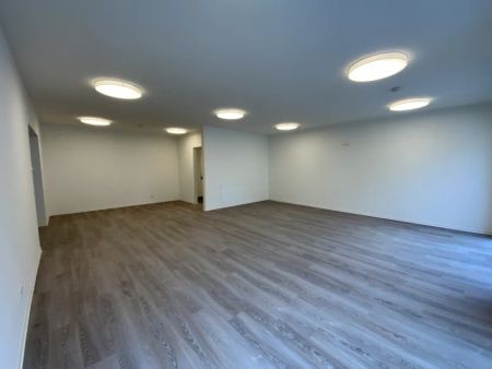 Energieeffiziente und hochwertige 2-Zimmer-Seniorenwohnung in exklusiver Servicewohnanlage! - Foto 2