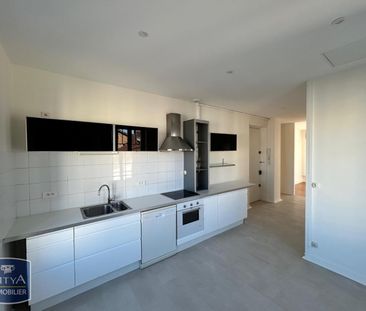 Location Appartement 3 pièces 70m² VILLEFRANCHE SUR SAONE 69400 - Photo 2