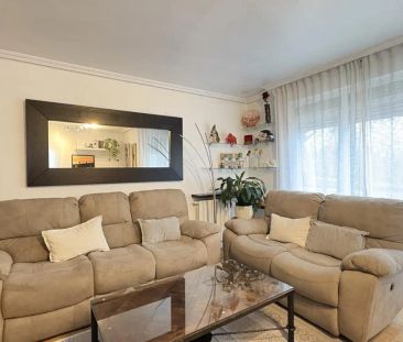 Piso de alquiler en De Dolores Ibárruri, Norte - Photo 2