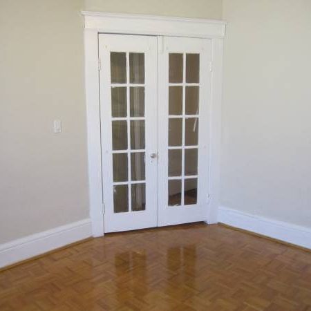 Bachelor Apartment (Dundas/Ossington) - Photo 4