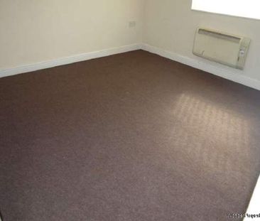 2 bedroom property to rent in Ashton Under Lyne - Photo 3