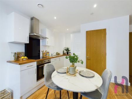 1 bedroom flat to rent - Photo 4