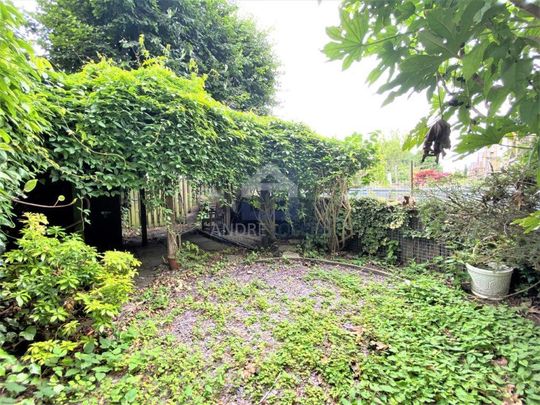 3 Bedroom Flat To Rent - Photo 1