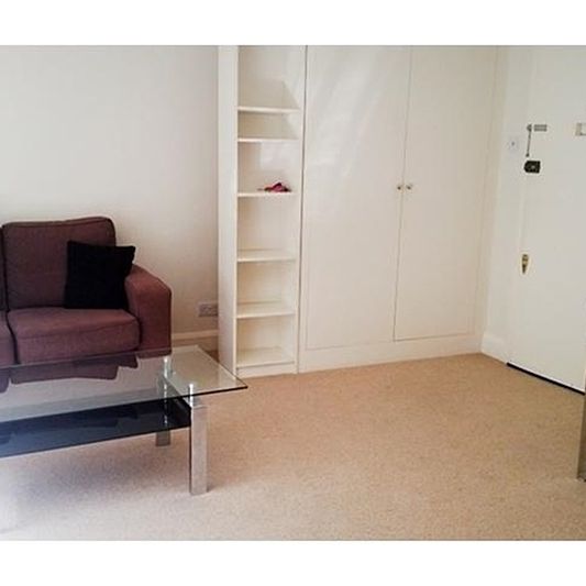 Pelham Court, Fulham Road, SW3, London - Photo 1