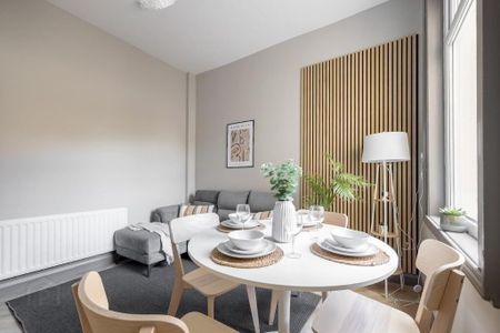 Room 5, 65 Ballygomartin Road, Belfast, BT13 3LB - Photo 5