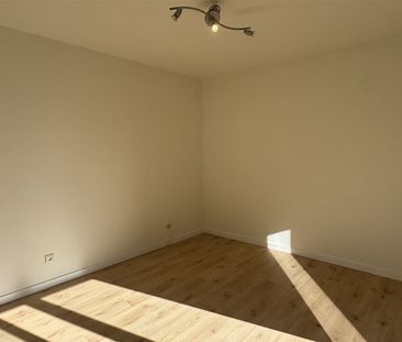 Gelijksvloersappartment in centrums Stekene - Photo 6