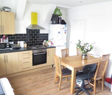 6 Headingley Mount, Leeds, LS6 3EL - Photo 4