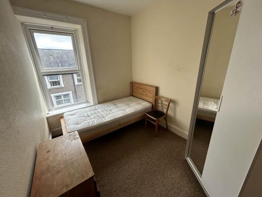 4 bedroom house to rent - Photo 1