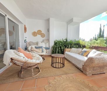 2 Bedroom Apartment For Rent in Marbella, Málaga - Photo 5