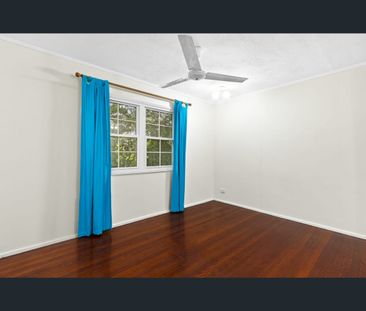 2 Amaroo Avenue, Ferny Hills, Qld 4055 - Photo 5