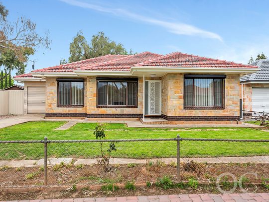 Open the Door to Spacious Family Living with Room to Entertain - Photo 1