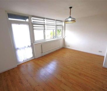 Pompadour Close, Brentwood, CM14 - Photo 1