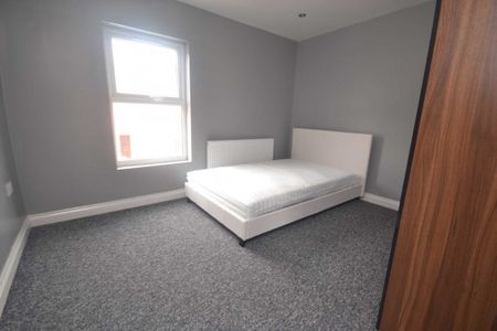 3 Bed - Highgrove Street, Reading - Photo 4