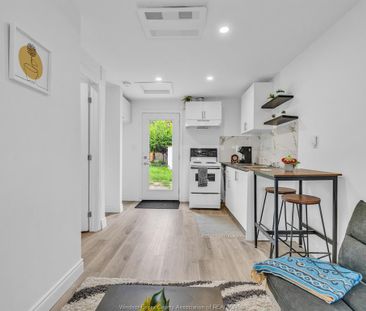 For Lease - 306 FOCH Unit# BACK UNIT, Windsor, Ontario - Photo 5