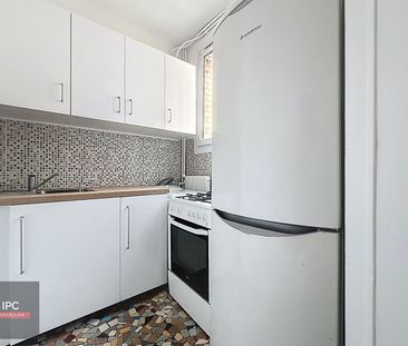 Location Appartement 2 pièces 33m² - Photo 2