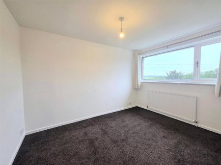 3 bedroom end of terrace house to rent - Photo 5
