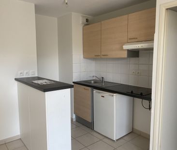 Location Appartement 2 pièces 43m² CUSSET 03300 - Photo 2