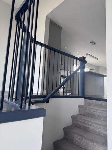 Evergreen - 3 Bedrooms/2 Bathrooms - Upper Unit - 587 Kloppenburg Cres - Photo 4