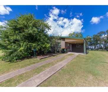 2/12 Mackinlay Street, Norman Gardens - Photo 2