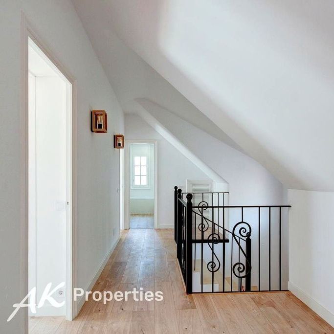 Luxury Villa for rent in Castelldefels, Catalonia - Photo 1