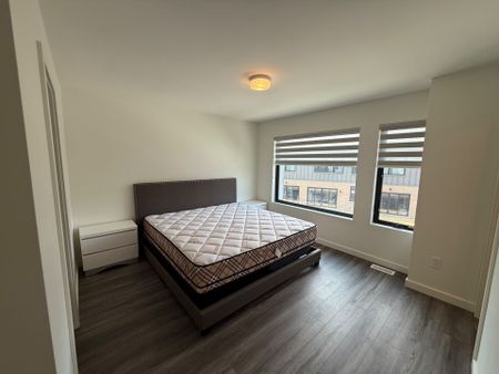 For Lease - 32 Rainwater Lane, Barrie, Ontario - Photo 3