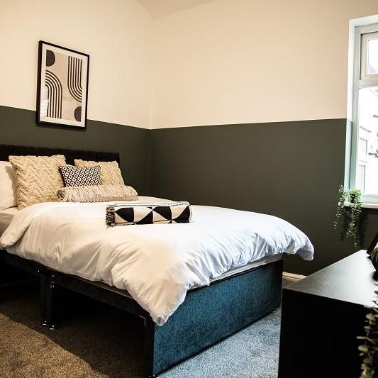 1 bedroom in a house share to rent - Photo 1