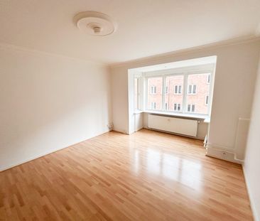 Lys 2-værelses lejlighed i vestbyen - Photo 4